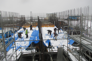 写真:8名のヒーローを支えたもの